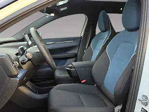 Volvo EX30 P8 69 kWh AWD Black Edition