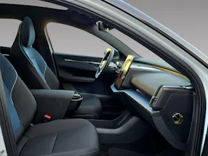Volvo EX30 P8 69 kWh AWD Black Edition