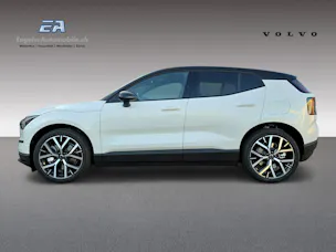Volvo EX30 P8 69 kWh AWD Black Edition