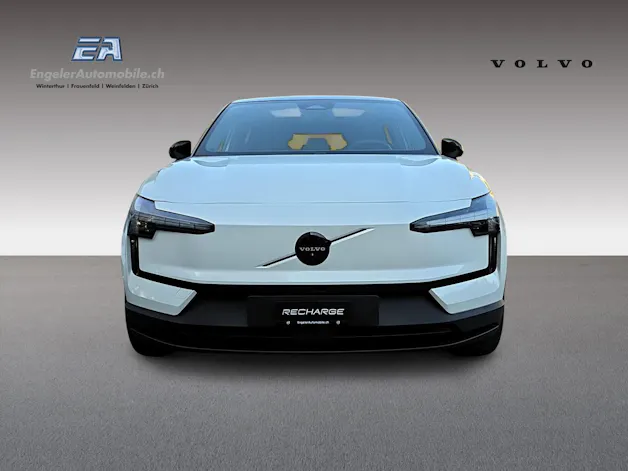 VOLVO EX30 P8 69 kWh AWD Black Edition