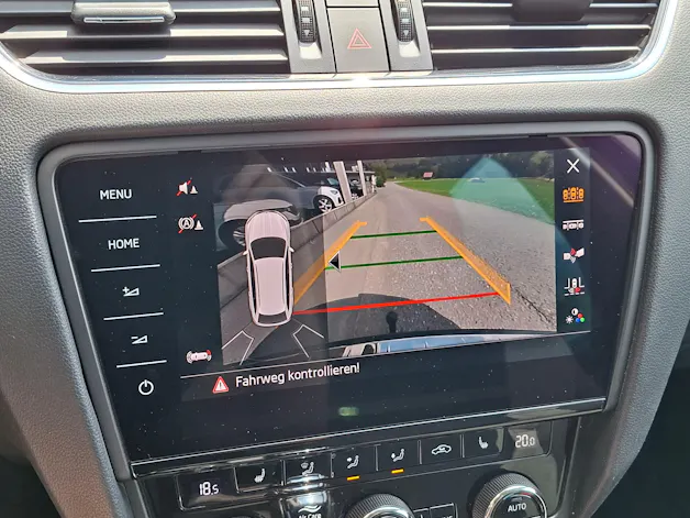 Škoda Octavia Combi 2.0 TSI Style 4x4 DSG *8-fach bereift+Anhängerkupplung*