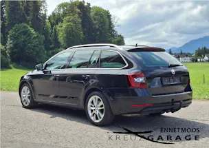 SKODA Octavia Combi 2.0 TSI Style 4x4 DSG *8-fach bereift+Anhängerkupplung*