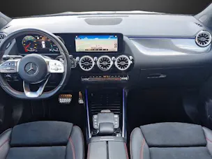 MERCEDES-BENZ GLA 220d AMG Line 4Matic