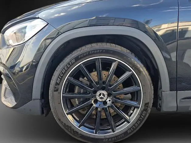 Mercedes-Benz GLA 220d AMG Line 4Matic