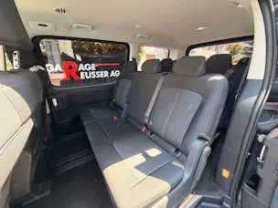 Hyundai STARIA AMPLIA 2.2 CRDI 4WD *** 8 PLÄTZER MIT TOPAUSSTATTUNG UND 5 JAHREN WERKSGARANTIE ***