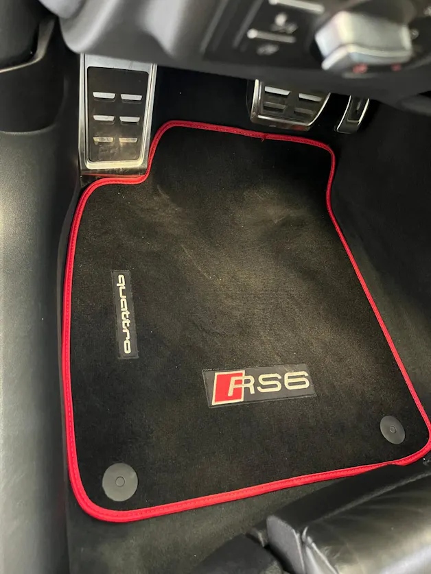 Audi RS6 Avant 4.0 TFSI V8 quattro Tiptronic