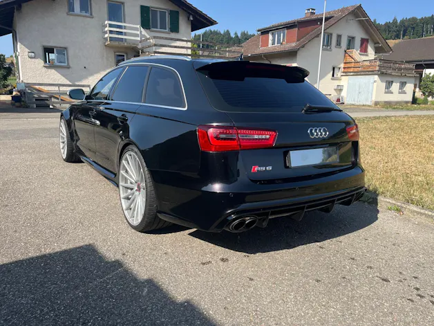 Audi RS6 Avant 4.0 TFSI V8 quattro Tiptronic