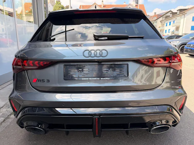 Audi RS3 SPORTBACK 2.5 400 PS TFSI QUATTRO *** SCHALENSITZE ***
