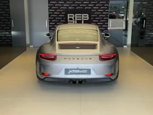 PORSCHE 911 GT3 Touring