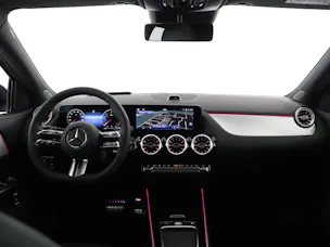 MERCEDES-BENZ GLA 220d 4M Swiss Star