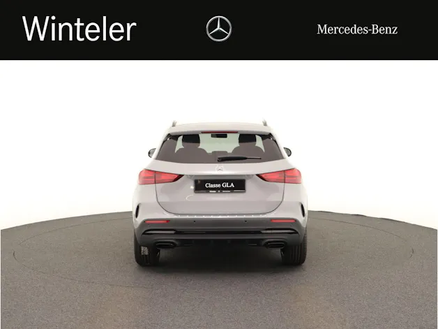 Mercedes-Benz GLA 200 Night Star 7G-D