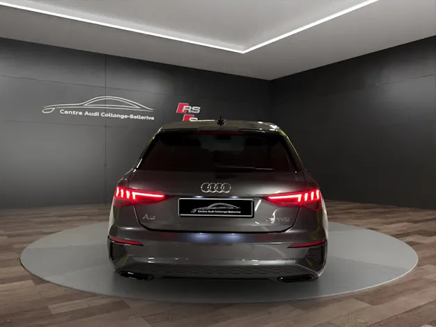 Audi A3 Sportback 35 TFSI S line Attraction S-tronic