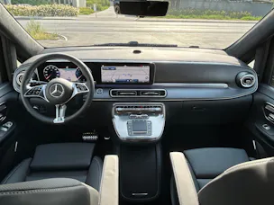 MERCEDES-BENZ V 300 d Exclusive L SWISS EDITION 4MATIC