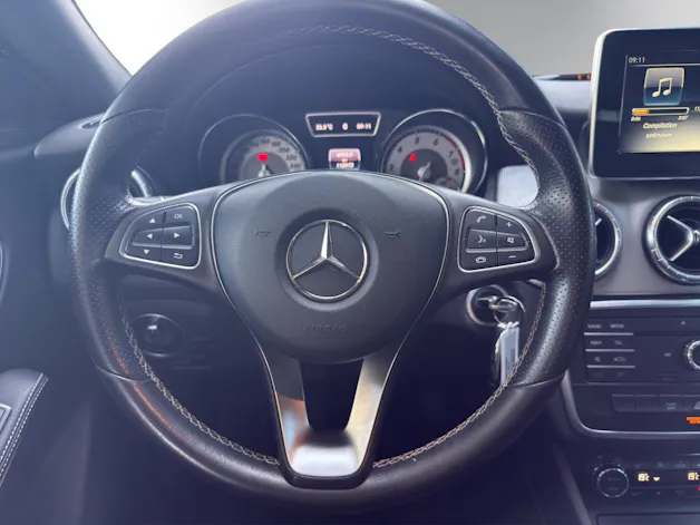 Mercedes-Benz CLA 180 Urban