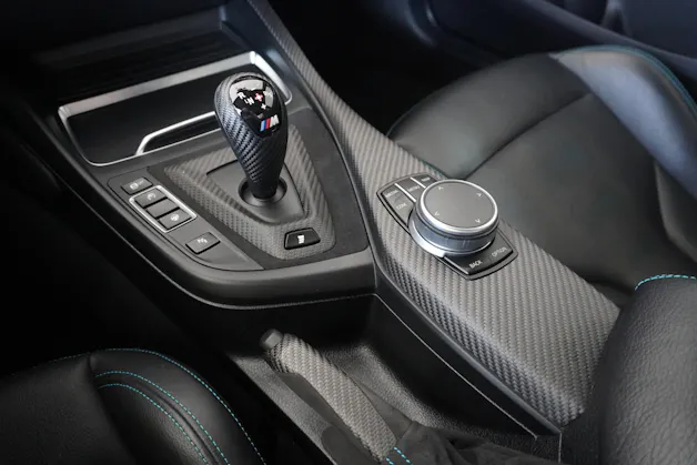 BMW M2 Competition Drivelogic