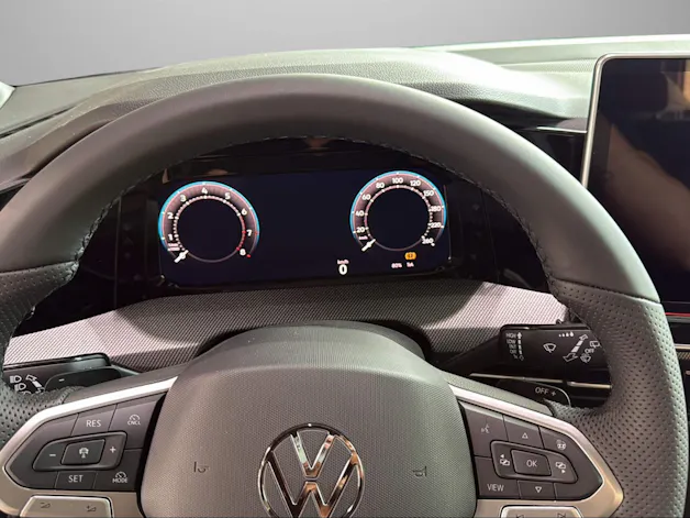 VW Golf 1.5 e TSI mHEV R-Line DSG