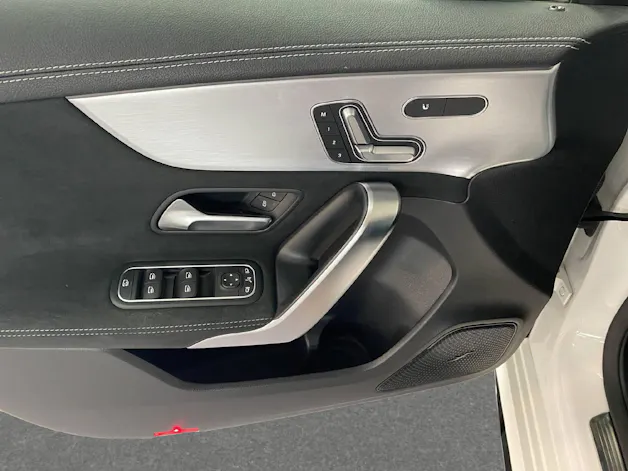 Mercedes-Benz A 180 SE Line