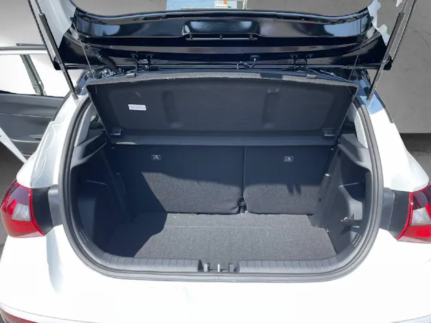 Hyundai i20 1.0 T-GDi Amplia Go Safety, 2Tone, MY26