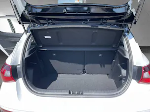 Hyundai i20 1.0 T-GDi Amplia Go Safety, 2Tone, MY26