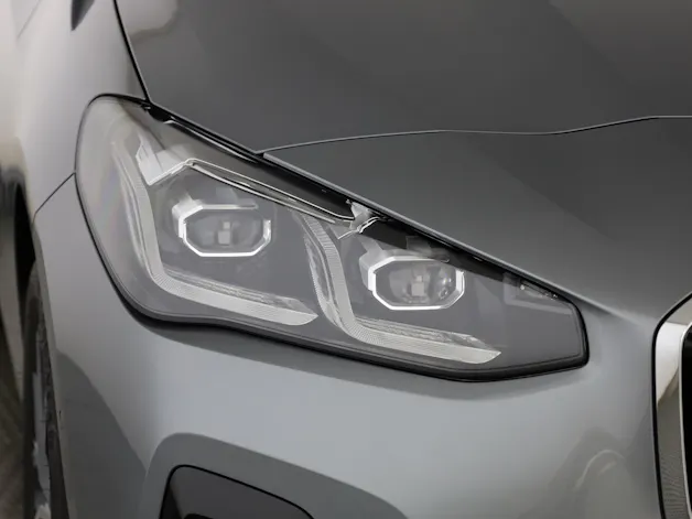 BMW 220i Act. Tour. M Sport