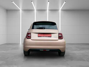 FIAT 500 electric 87 kW La Prima By Bocelli Top