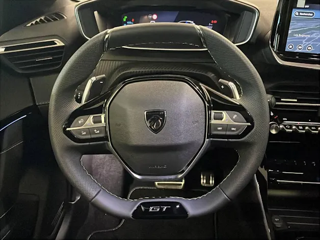 Peugeot 208 1.2 MHEV 110 GT