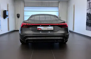 AUDI e-tron GT quattro