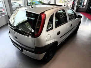 Opel Corsa 1.2 16V Comfort