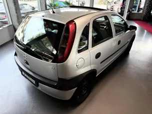 Opel Corsa 1.2 16V Comfort