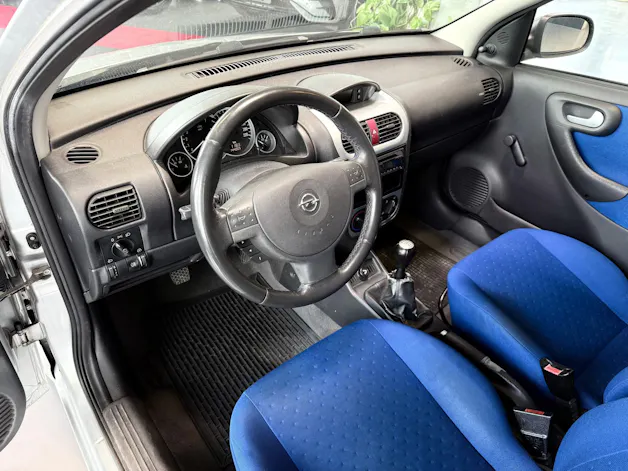 Opel Corsa 1.2 16V Comfort
