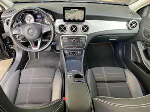Mercedes-Benz GLA 200 Night Star 7G-DCT