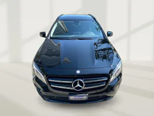 MERCEDES-BENZ GLA 200 Night Star 7G-DCT