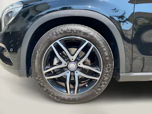 MERCEDES-BENZ GLA 200 Night Star 7G-DCT