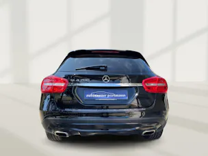 MERCEDES-BENZ GLA 200 Night Star 7G-DCT