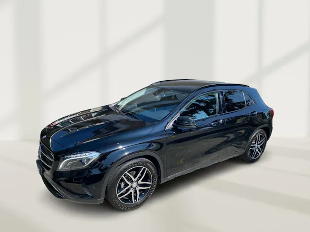 MERCEDES-BENZ GLA 200 Night Star 7G-DCT