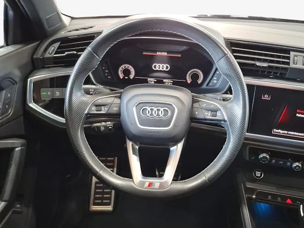 Audi Q3 40 TFSI S line quattro S-tronic