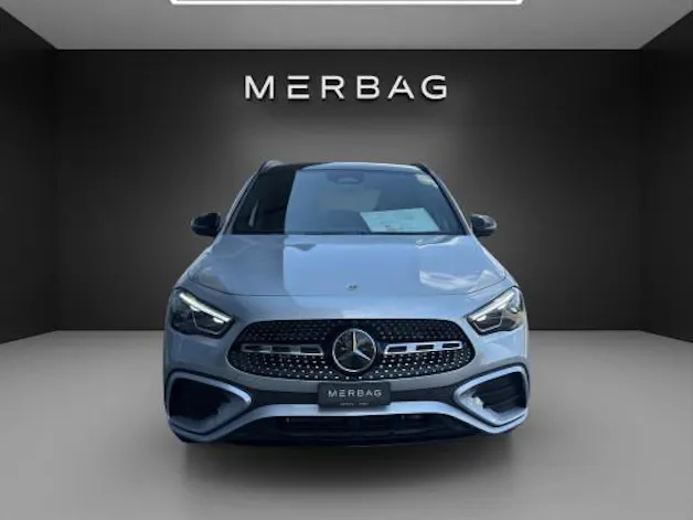Mercedes-Benz GLA 200 Night Star 7G-D