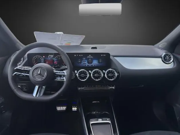 Mercedes-Benz GLA 200 Night Star 7G-D