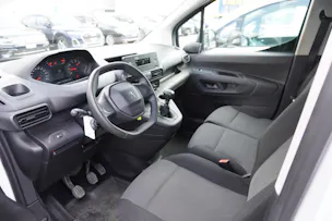 PEUGEOT Partner 1.2 Pure Tech s/s Premium 650kg 3-PLÄTZER!!!