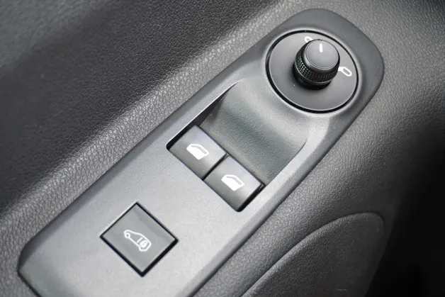 Peugeot Partner 1.2 Pure Tech s/s Premium 650kg 3-PLÄTZER!!!