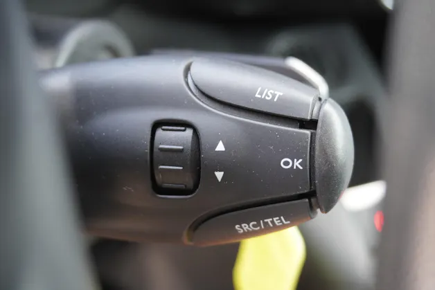 Peugeot Partner 1.2 Pure Tech s/s Premium 650kg 3-PLÄTZER!!!