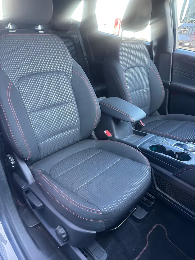 Ford Kuga 2.5 Hybrid ST-Line
