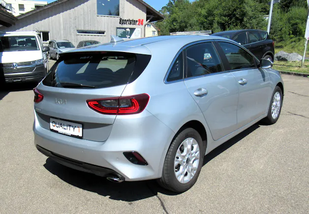 Kia Ceed 1.5 T-GDi MHEV Power DCT