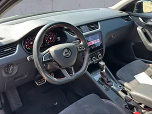 SKODA Octavia Combi 2.0 TSI RS Final Edition DSG