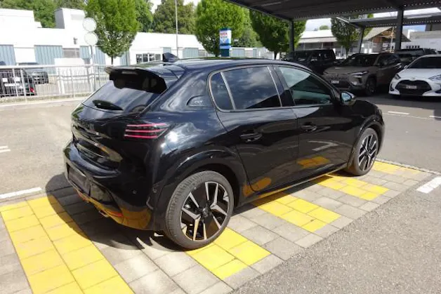 Peugeot 208 1.2 MHEV 110 GT
