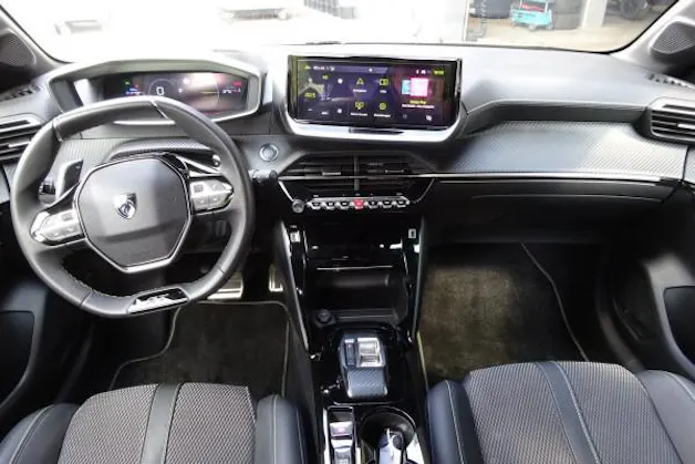 Peugeot 208 1.2 MHEV 110 GT