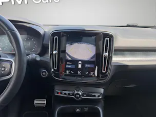 VOLVO XC40 2.0 T4 R-Design AWD