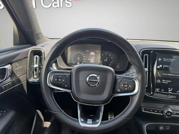 VOLVO XC40 2.0 T4 R-Design AWD