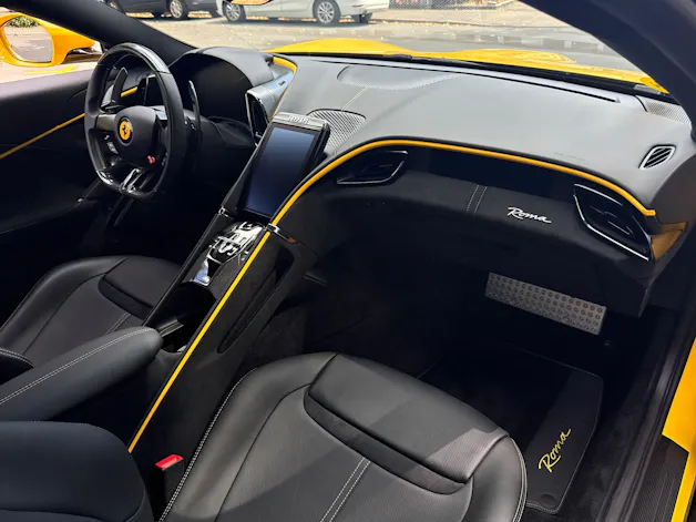 Ferrari Roma 3.9 V8 T