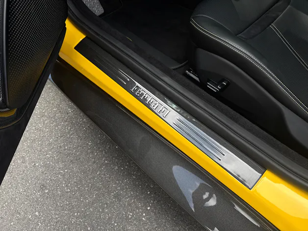 Ferrari Roma 3.9 V8 T